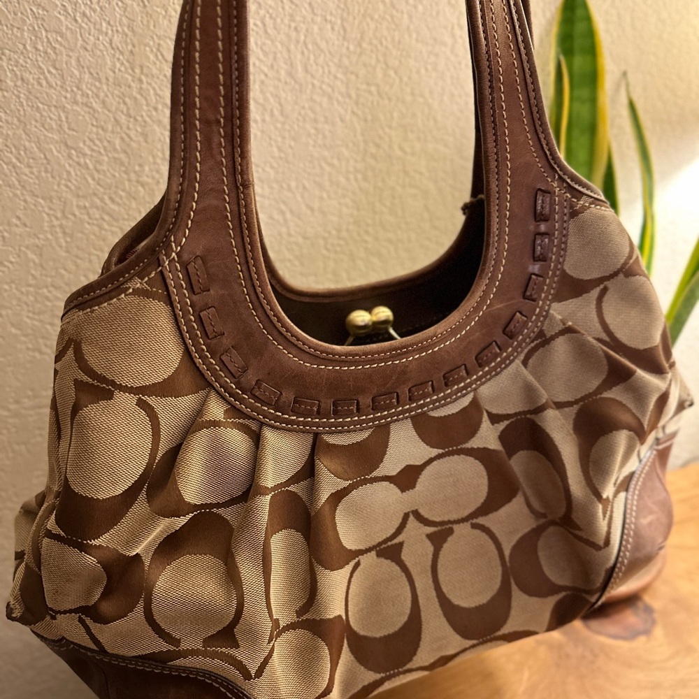 Coach Signature C Purse - Brown Leather - Kiss Lock Satchel